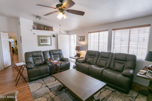 2102 Fairmount Ave, Phoenix AZ 85015-5306 exterior