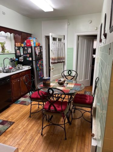 850 88 Pl, Chicago IL 60619-6908 exterior