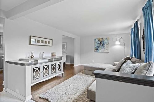 331 Alamo Dr, Pittsburgh, PA 15241-1748