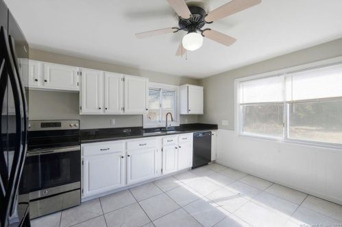 34 Lakeside Rd, Milford CT 06460-4508 exterior