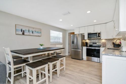 761 95th Ave, Naples FL 34108-2456 exterior