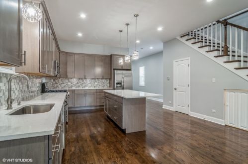 912 Monticello Ave, Chicago IL  60651-3949 exterior