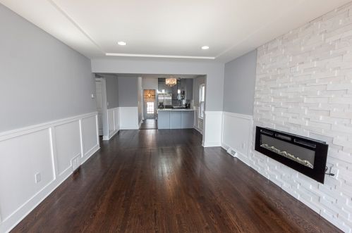 3510 77th St, Chicago, IL 60652-1412