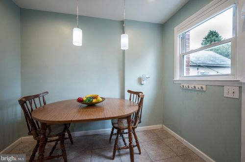 816 Maple Rd, Media PA 19086-7167 exterior