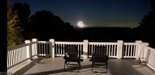 11 Beacon Hl Dr, Chester NJ exterior