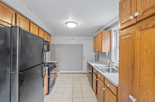 453 Woonasquatucket Ave, Providence RI 02911-3134 exterior