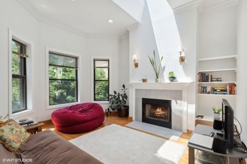 4743 Kenmore Ave, Chicago, IL 60640-6552