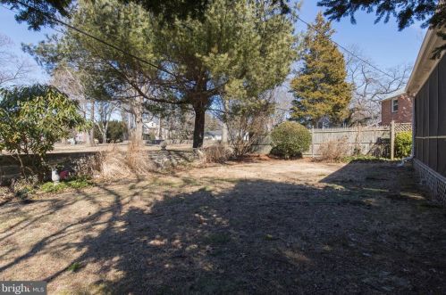 10 Meetinghouse Ln, Media PA 19064-1206 exterior