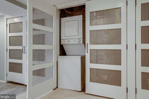 1922 1st St, Washington DC 20001-1480 exterior