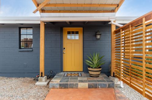 11201 16th Ave, Phoenix, AZ 85029-3757