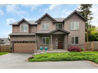 4560 Taylors Fry Rd, Portland OR  97219-5263 exterior