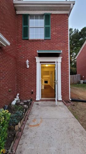 5579 Windfall Ln, Lithonia GA  30058-2628 exterior