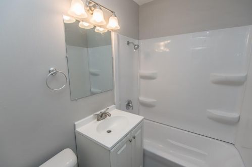 4650 38th St, Milwaukee WI  53221-2014 exterior