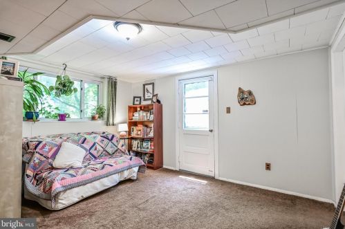 5615 Chase Ct, Alexandria VA 22312-6318 exterior