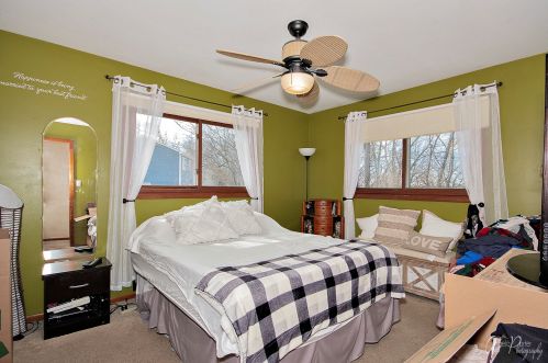 3105 Hilltop Dr, Bull Valley IL 60097-9303 exterior