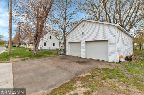 330 7th St, Albany MN  56307-4508 exterior