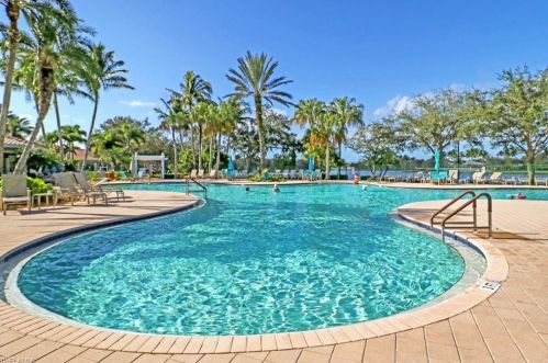 3695 El Segundo Ct, Naples FL 34109-1398 exterior