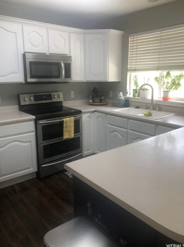 341 Ln Vera Ln, Sandy UT 84094 exterior