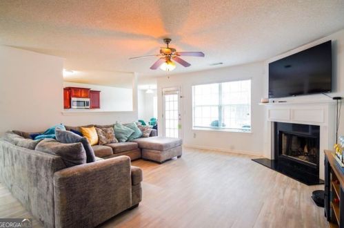 1942 Eshelman Ct, Atlanta GA  30349-7518 exterior