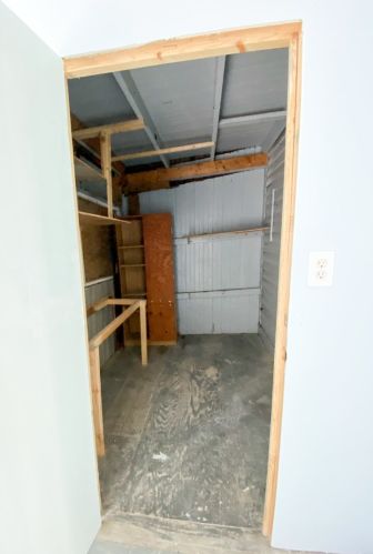 3505 Montrose Ave, Chicago IL 60618-1139 exterior