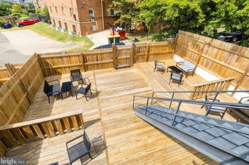 916 19 St, Washington DC 20002-4085 exterior