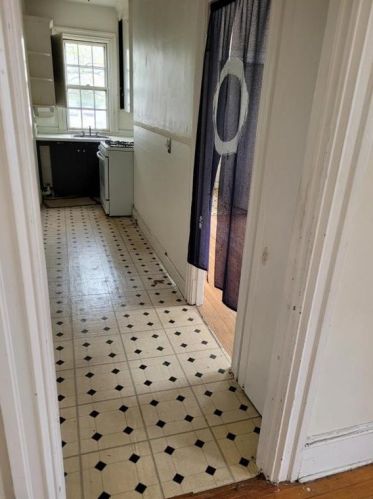 120 Pitman St, Providence RI 02906-5113 exterior