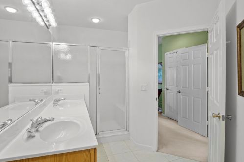 8252 Mulligan Cir, Fort Pierce FL exterior