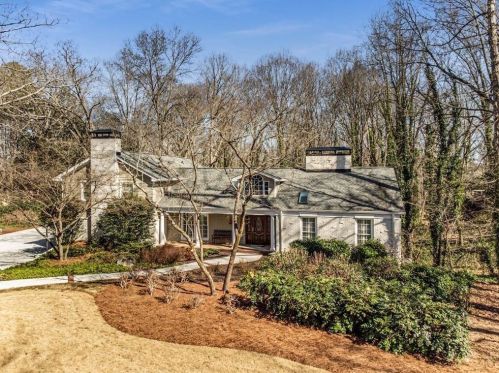 8865 Huntcliff Trce, Atlanta GA  30350-1728 exterior