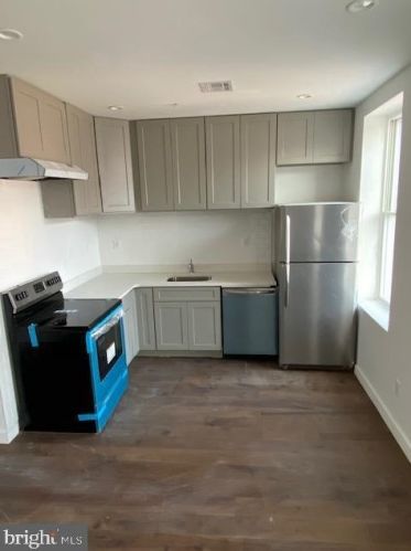 1810 Frankford Ave, Philadelphia PA 19136-3133 exterior