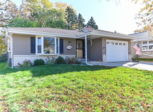 2726 110th St, Milwaukee WI  53227-3015 exterior