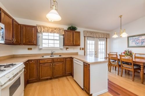 2726 Lydia St, Waukegan IL 60085-3269 exterior