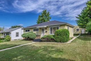 4826 Van Beck Ave, Milwaukee, WI 53220-2742