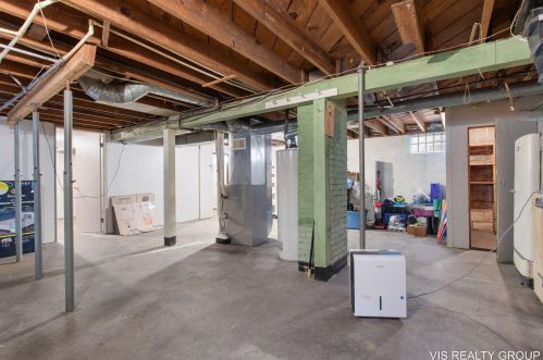 2256 Blodgett St, Meskegon MI  49441-1516 exterior