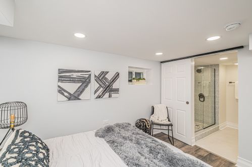 2311 Foster Ave, Chicago IL  60625-1825 exterior