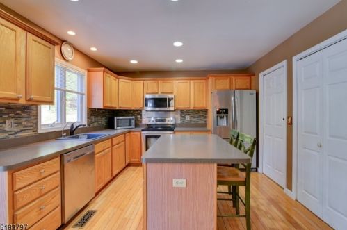 938 Homestead Dr, Fredon NJ  07860-4612 exterior