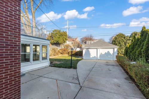 2516 83, Milwaukee WI 53213-1027 exterior