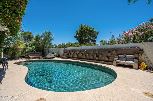 1307 El Alba Way, Chandler AZ  85224-2305 exterior