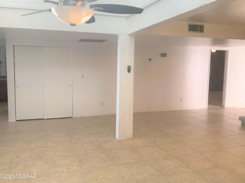 5771 Camino De La Noche, Tucson AZ  85718-4422 exterior