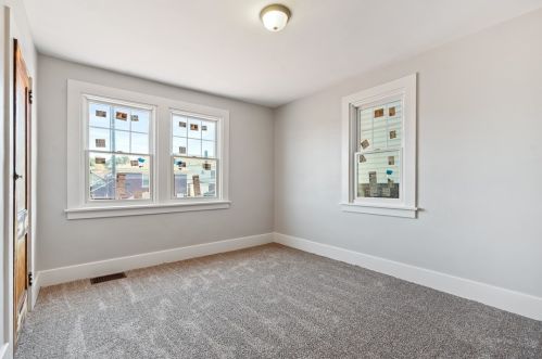 1433 Mervin Ave, Pittsburgh PA  15216-2028 exterior