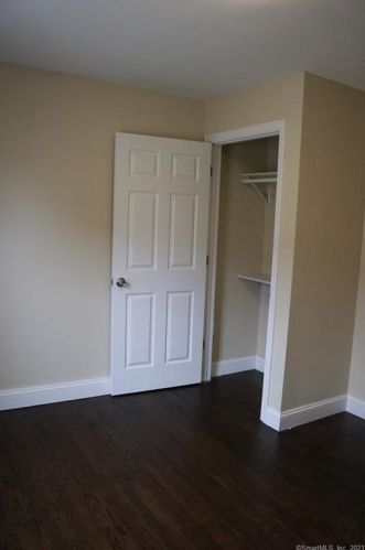 10 Artic St, Greenwich CT 06830-6245 exterior