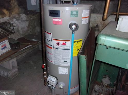 821 Mifflin St, Huntingdon PA 16652-1435 exterior