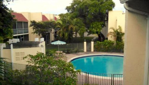 644 13th St, Boca Raton FL 33486-2484 exterior