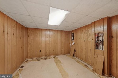 9924 Bedfordshire Ct, Rockville MD 20854-2015 exterior