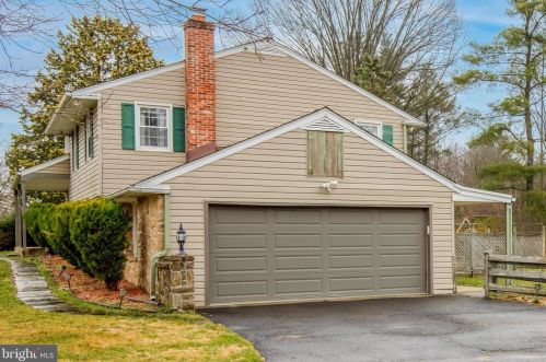 3457 Bent Rd, Huntingdon Valley PA  19006-4101 exterior