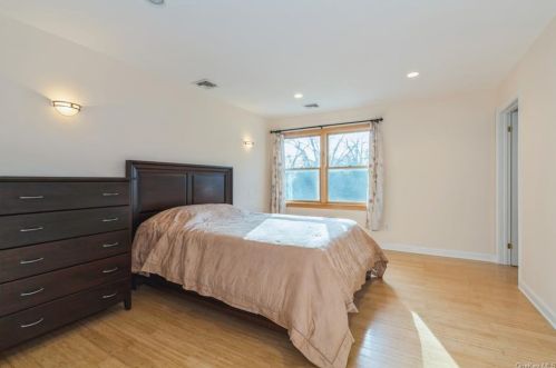 5 Sunset Dr, Armonk NY 10504-2040 exterior