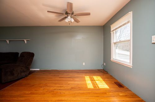 115 Melody Ln, Bull Valley IL 60098-2568 exterior