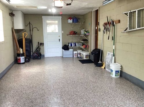 114 Oak Hill Rd, Pittsburgh PA  15238-3016 exterior