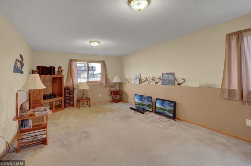 215 11 Ave, Princeton MN 55371-1451 exterior