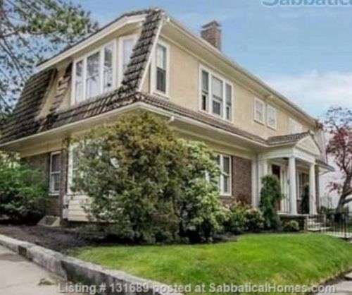 331 Elmgrove Ave, Providence RI  02906-4251 exterior