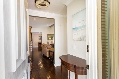 14402 Raintree Rd, Tustin CA  92780-6930 exterior